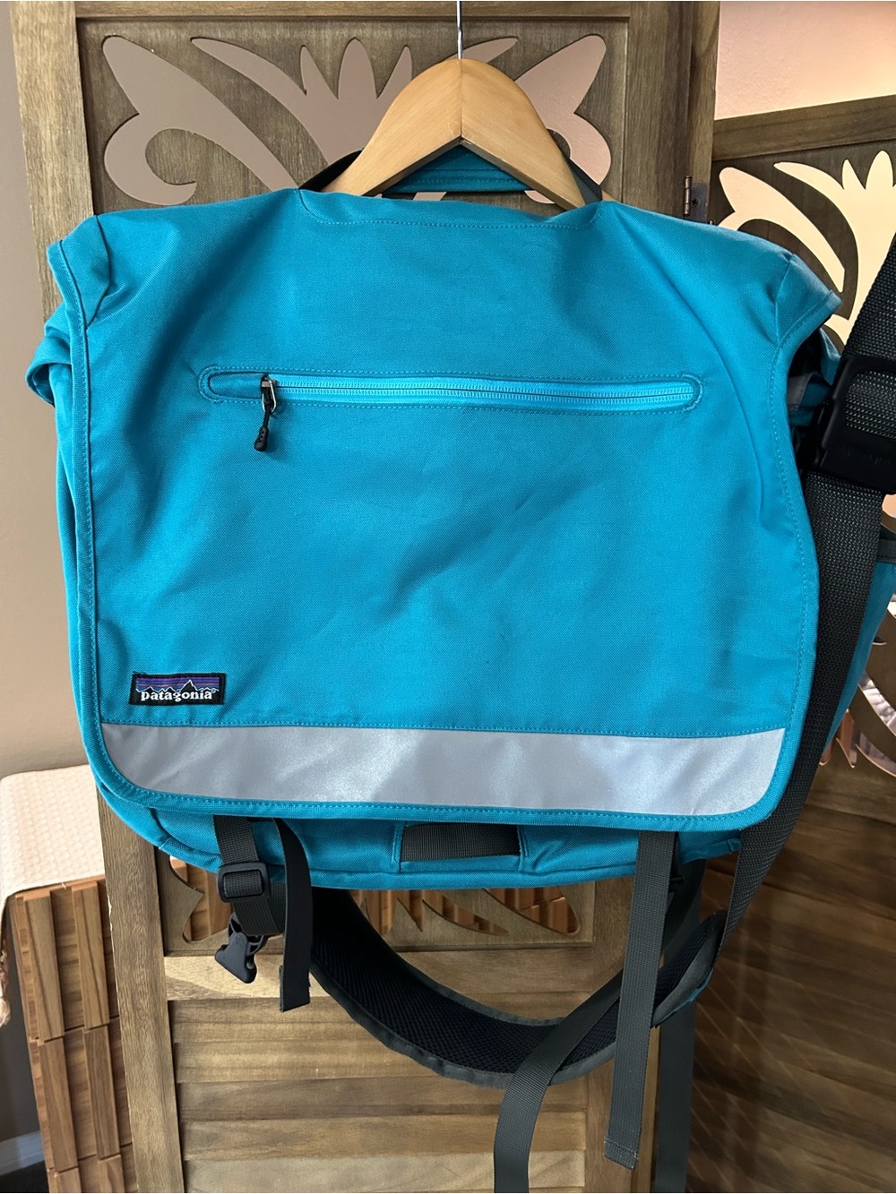 Patagonia Teal Messenger Bag with Reflective Trim